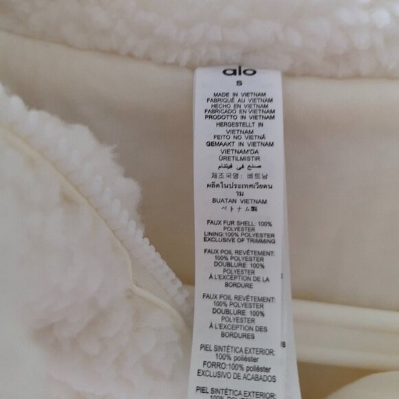 Alo Yoga Foxy Sherpa Jacket Women's Color White - Picture 5 of 7